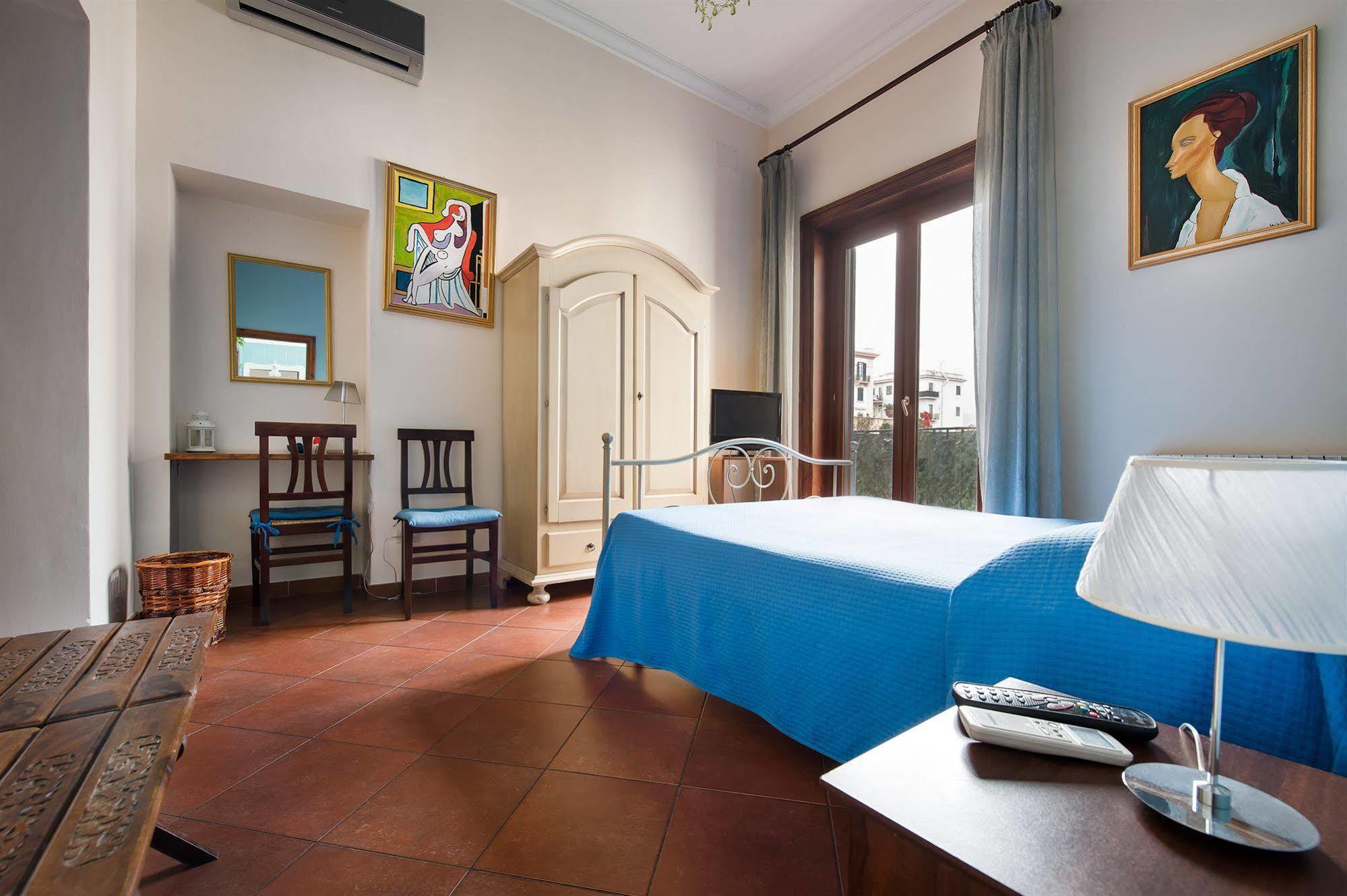 Frühstückspension Casa Degli Artisti 3*